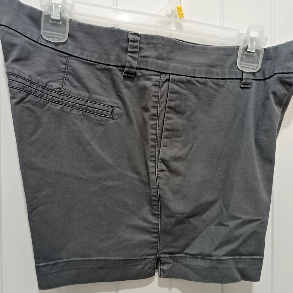 Womens Old Navy  Gray Everyday Shorts Sz 8 #H11